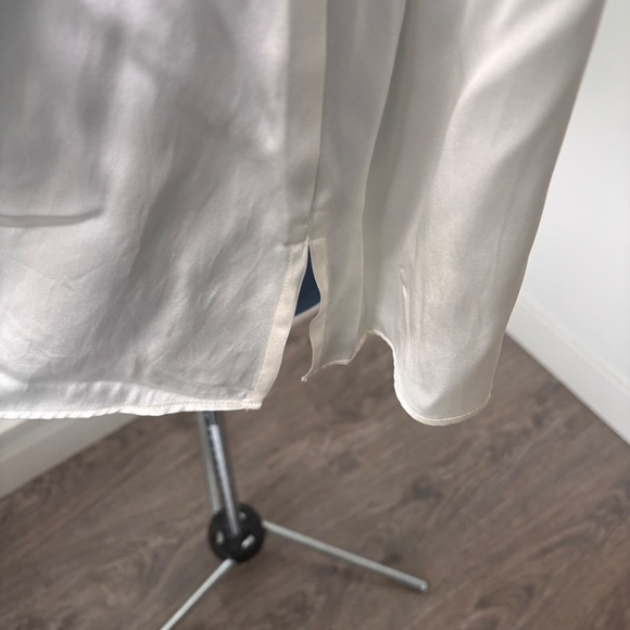 Sophie Grace Ivory Zhang V-Neck Tank - Picture 2 of 3